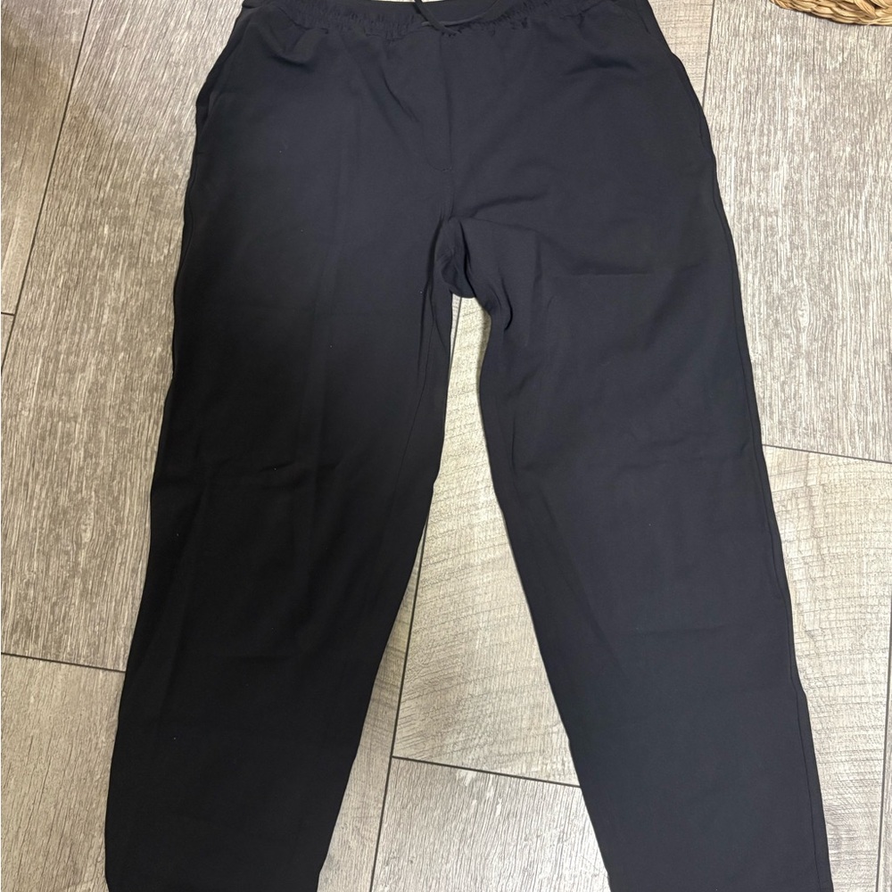 Lululemon Athletica Black Ankle Pants